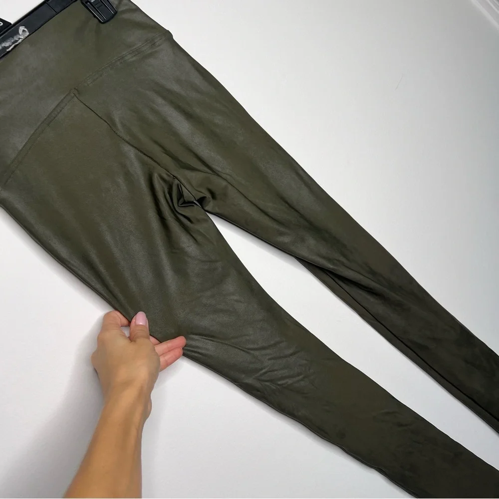 Spanx Active Booty Boost Faux Leather Leggings in Olive Green S‎ Full Length A29